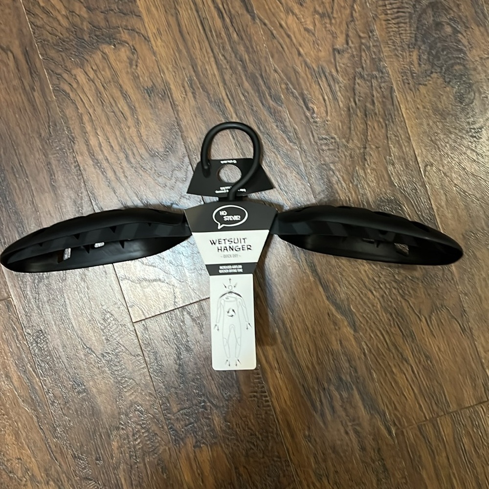 Quick dry Wetsuit hanger